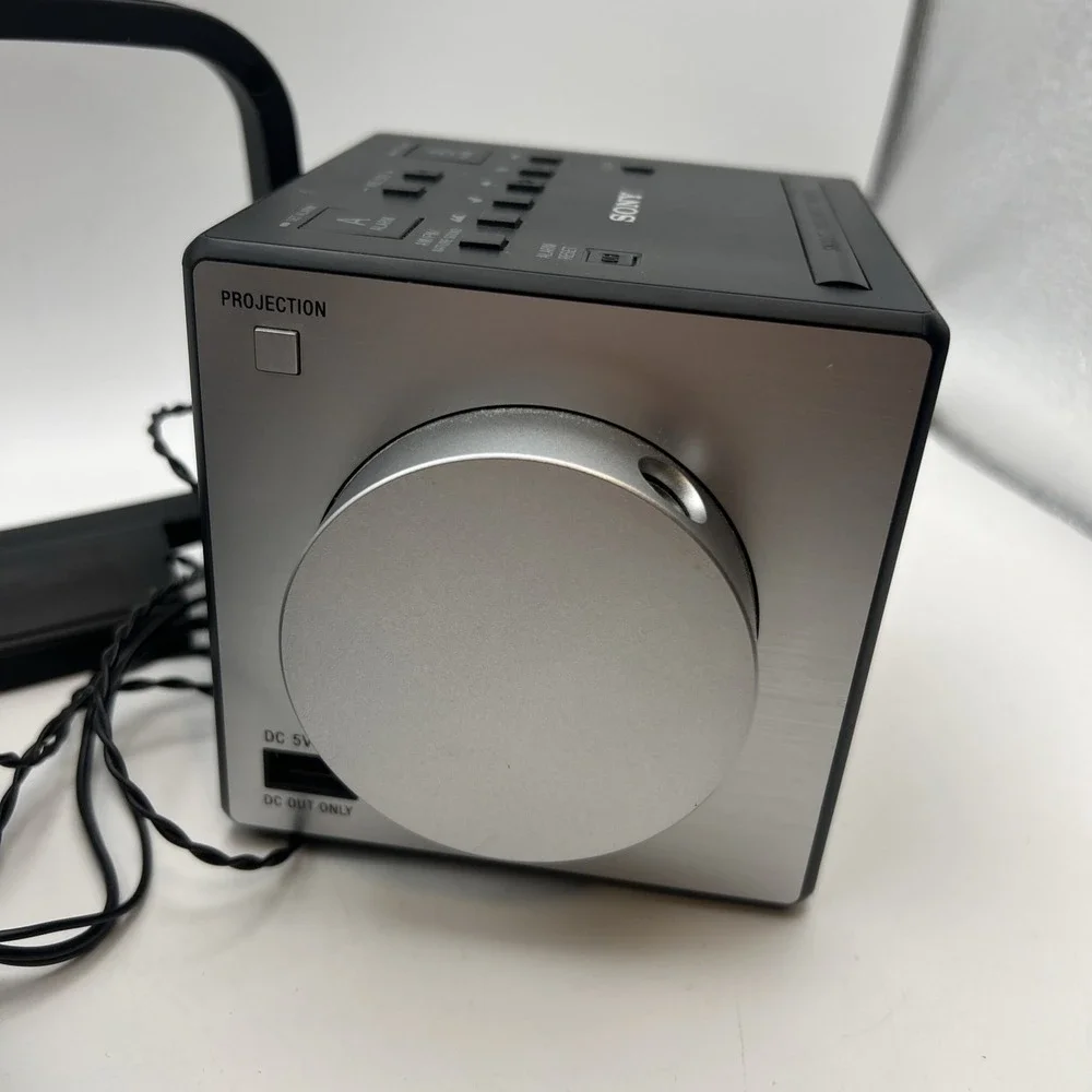 Sony ICF-C1PJ AM/FM Clock Radio White Noise Machine Time Projector TESTED Works!